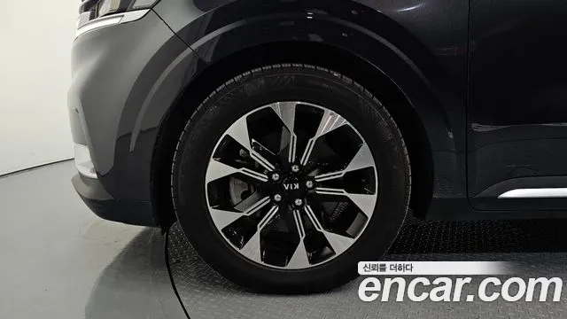 Kia Carnival 2020 thumb 5