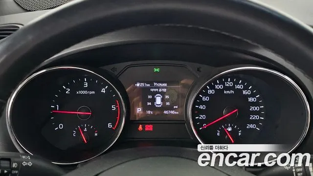 Kia Carnival 2018 thumb 8