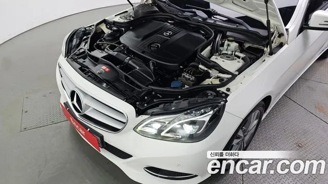 Mercedes-Benz E-Класс 2013 thumb 6