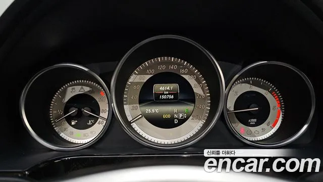 Mercedes-Benz E-Класс 2013 thumb 8