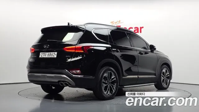 Hyundai Santa Fe 2018 thumb 2