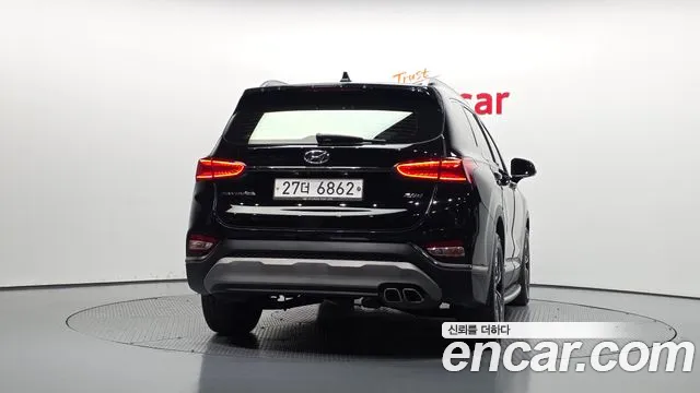 Hyundai Santa Fe 2018 thumb 4
