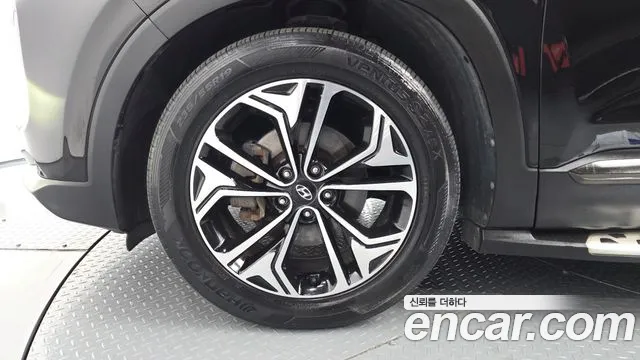 Hyundai Santa Fe 2018 thumb 5