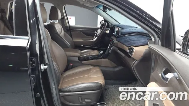 Hyundai Santa Fe 2018 thumb 11