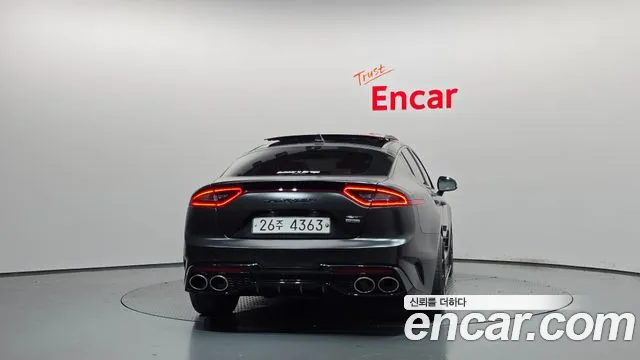 Kia Stinger 2018 thumb 4