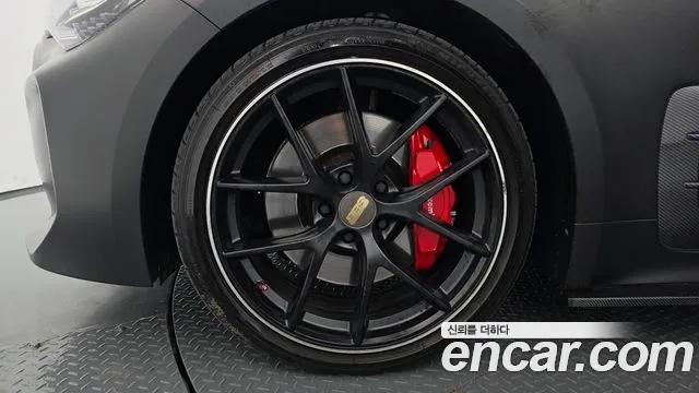Kia Stinger 2018 thumb 5
