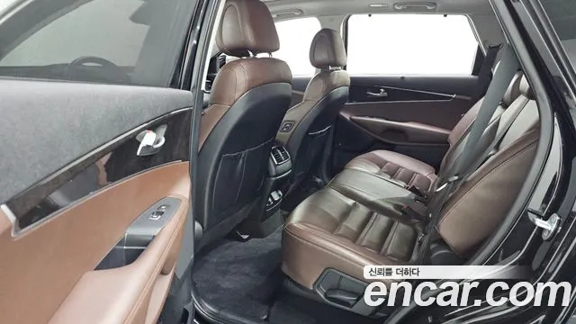Kia Sorento 2016 thumb 12