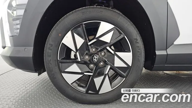 Hyundai Kona 2025 thumb 5
