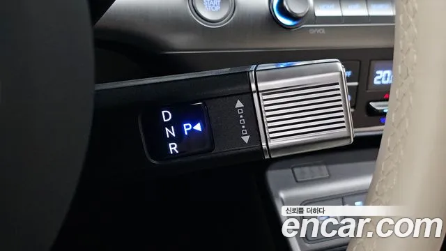 Hyundai Kona 2025 thumb 9