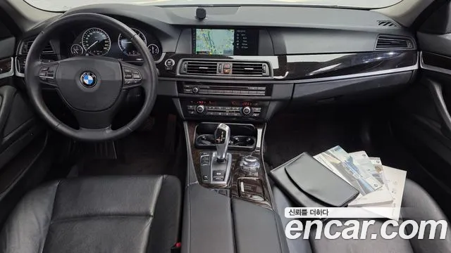 BMW 5-Series 2012 thumb 7