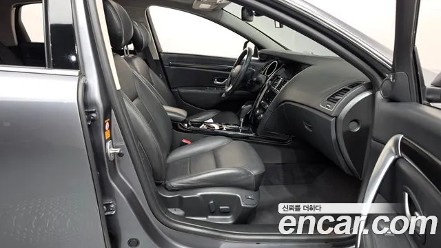 Renault-KoreaSamsung Latitude 2016 thumb 11