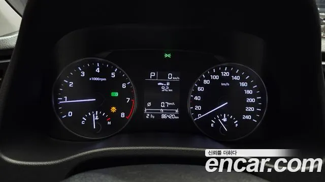 Hyundai Avante 2016 thumb 8