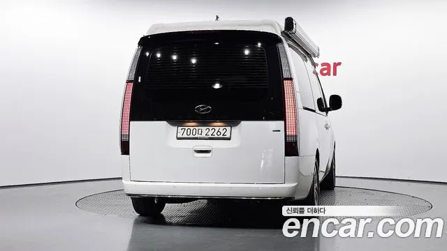 Hyundai Staria 2022 thumb 3