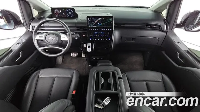 Hyundai Staria 2022 thumb 6