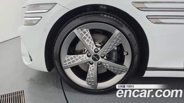 Genesis G80 2025 thumb 5