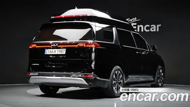 Kia Carnival 2022 thumb 2
