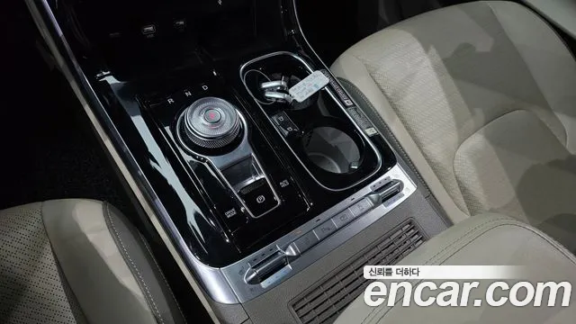 Kia Carnival 2022 thumb 9