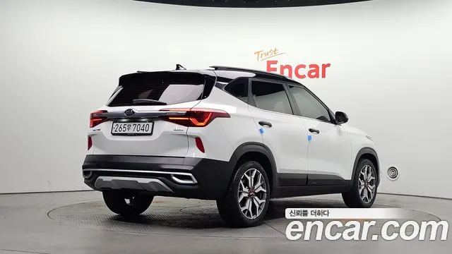 Kia Seltos 2020 thumb 2