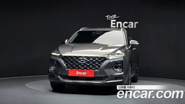 Hyundai Santa Fe 2018 thumb 3