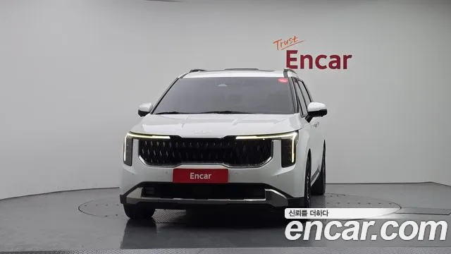 Kia Carnival 2023 thumb 3