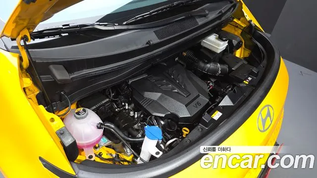 Hyundai Staria 2025 thumb 6
