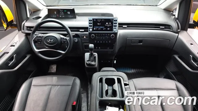 Hyundai Staria 2025 thumb 7
