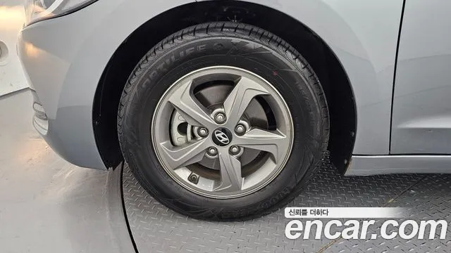 Hyundai Avante 2016 thumb 5
