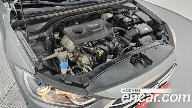 Hyundai Avante 2016 thumb 6