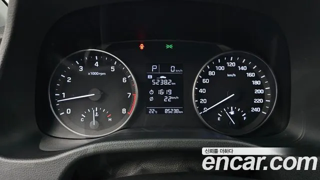 Hyundai Avante 2016 thumb 8