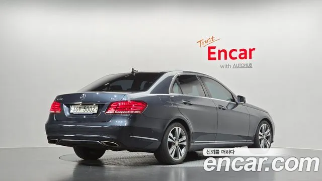 Mercedes-Benz E-Класс 2015 thumb 2