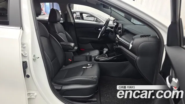 Kia K3 2022 thumb 11