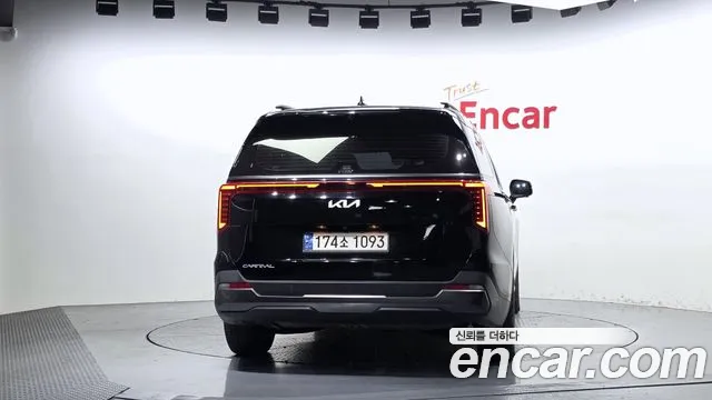 Kia Carnival 2024 thumb 4