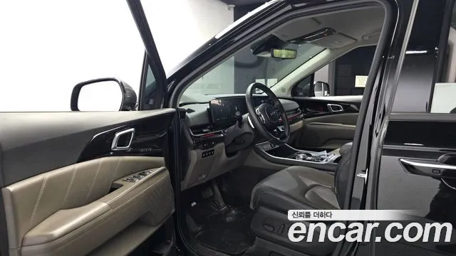 Kia Carnival 2024 thumb 10