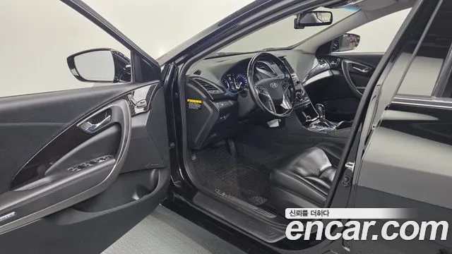 Hyundai Grandeur 2015 thumb 10