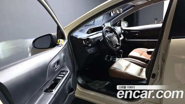Toyota Prius 2019 thumb 9