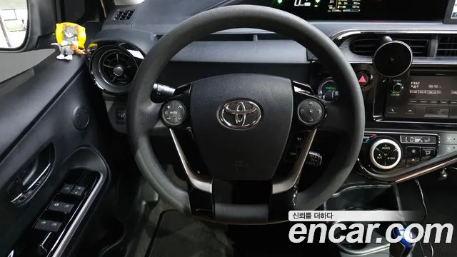 Toyota Prius 2019 thumb 12