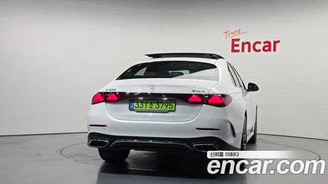 Mercedes-Benz E-Класс 2026 thumb 4