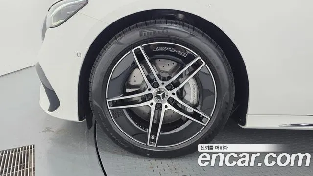 Mercedes-Benz E-Класс 2026 thumb 5