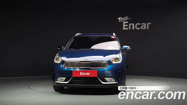 Kia Niro 2018 thumb 3