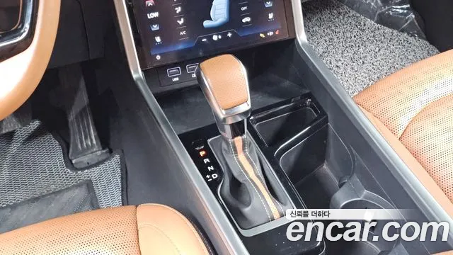 KG_Mobility_Ssangyong Torres 2023 thumb 9