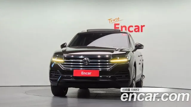Volkswagen Touareg 2020 thumb 3