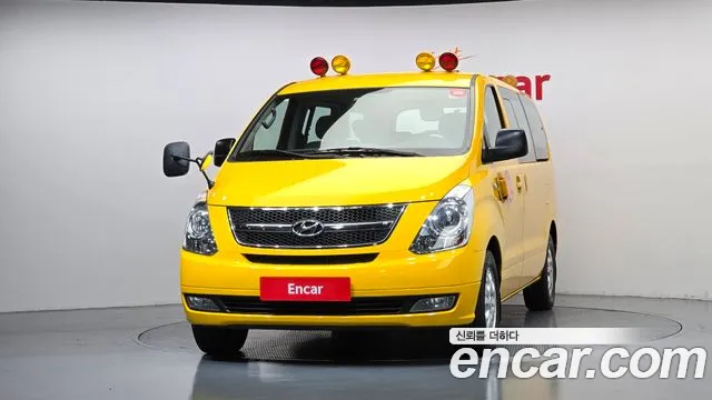 Hyundai Starex 2013 thumb 3