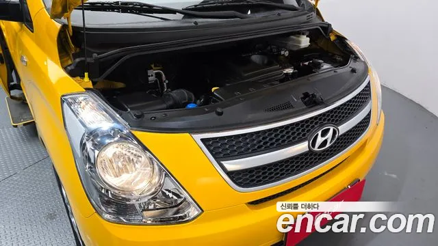 Hyundai Starex 2013 thumb 6