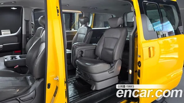 Hyundai Starex 2013 thumb 12
