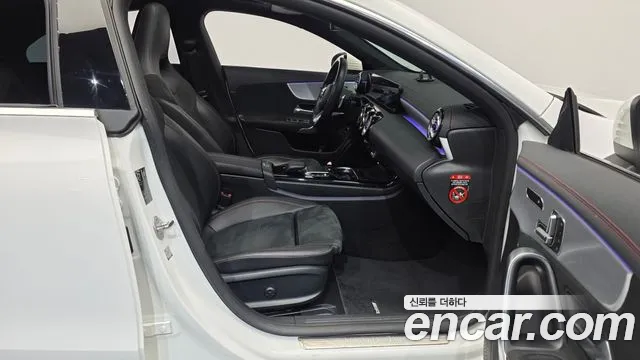 Mercedes-Benz CLA 2021 thumb 11