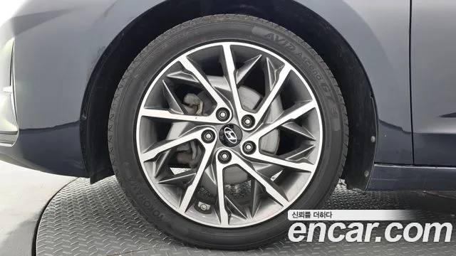 Hyundai Avante 2019 thumb 5