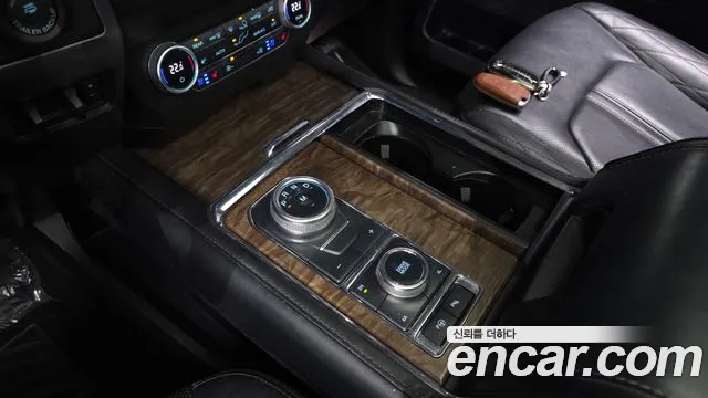 Ford Expedition 2021 thumb 9