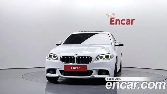 BMW 5-Series 2016 thumb 3