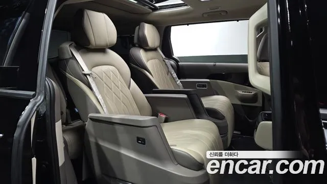 Kia Carnival 2025 thumb 12