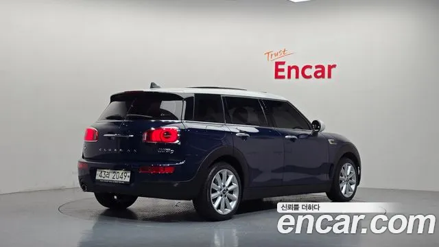 MINI Clubman 2018 thumb 2